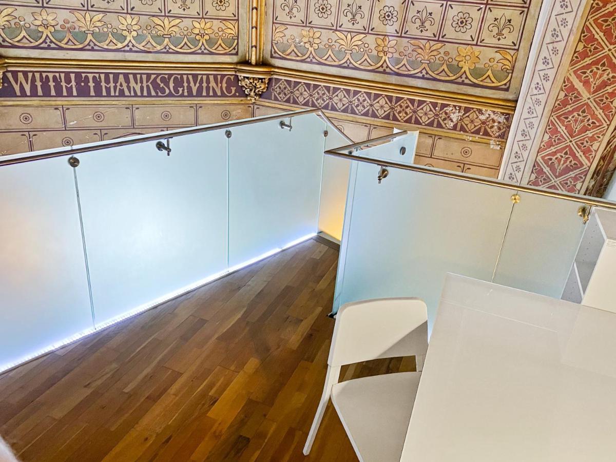 Rare 1-Bed Church Converted Apartment In London Bagian luar foto